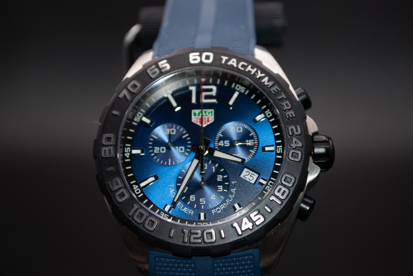 TAG HEUER QUARTZ CHRONOGRAPH FORMULA 1 blue MEN’S WATCH CAZ101V RUBBER BAND