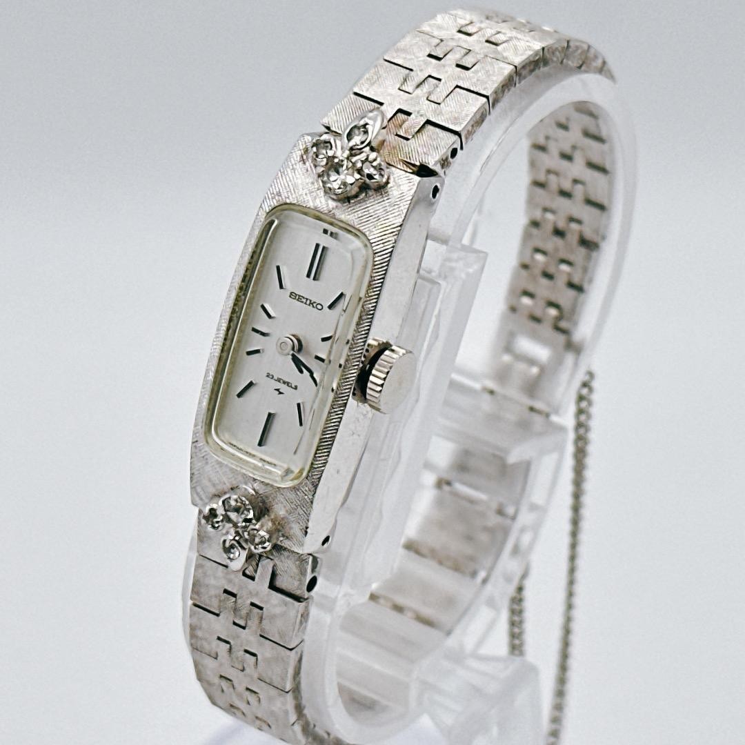 Excellent condition, fully functional. SEIKO women’s bracelet watch, hand-wo