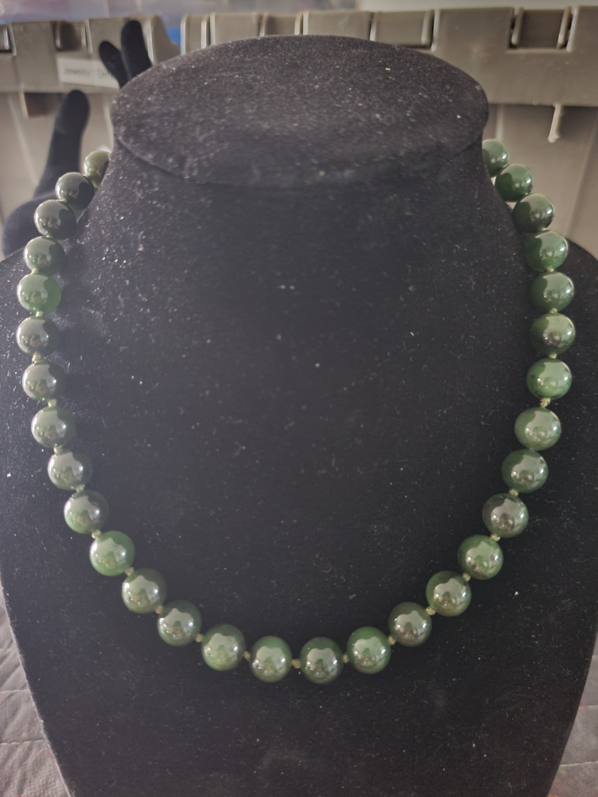 14K Yellow Gold Nephrite Jade Bead Necklace Earrings Set 16” 50g Vintage