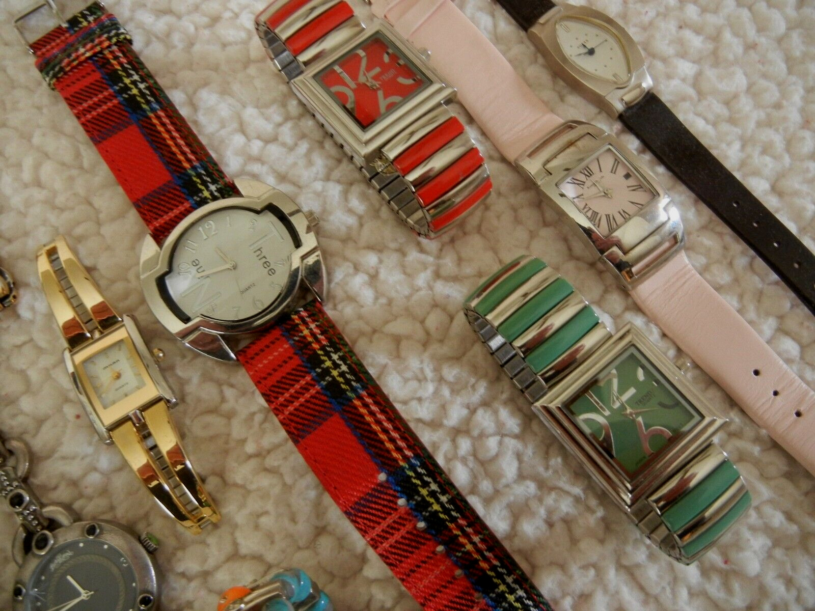 WATCHES Large Lot of New and Nearly New All Running!!! Great Everyday Wear!