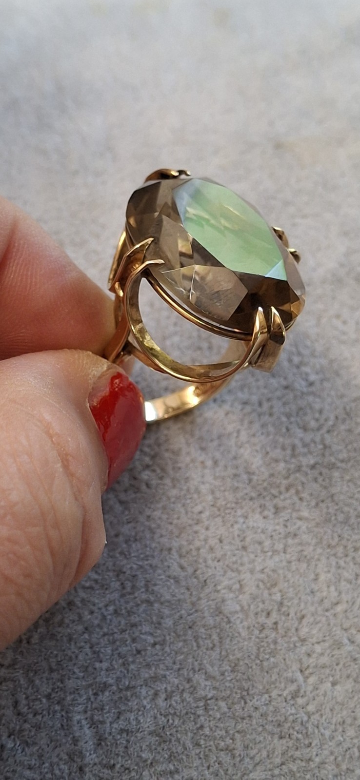 9ct Gold Chunky Smokey Quartz Ring Size O