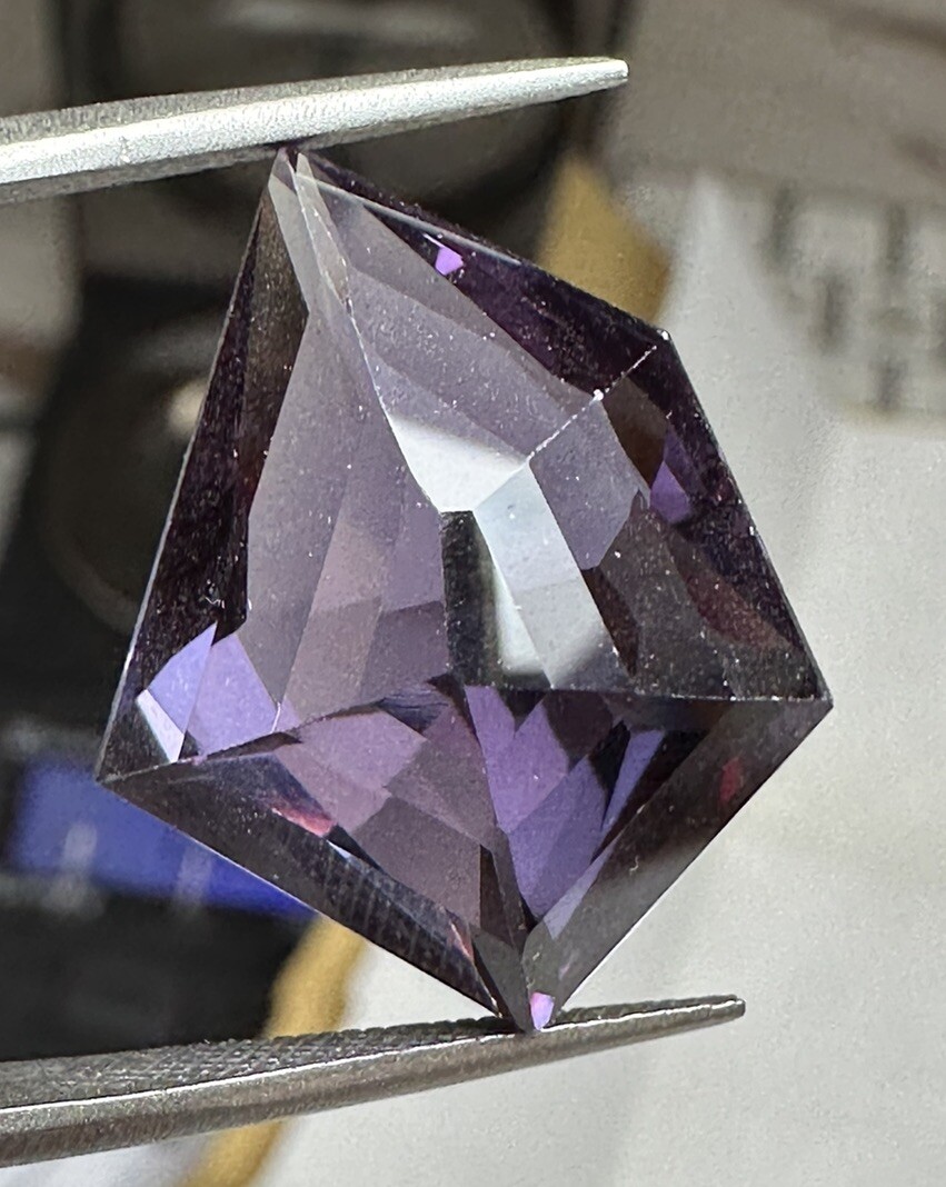 20.00ct + Lab Created Fancy CUT Alexandrite Antique Cut 22X17mm 🤩 Old Stock