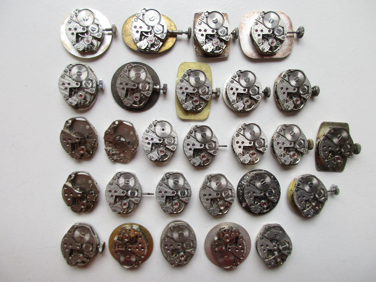 FHF cal. 69-21 Swiss vintage watch movements (27 pcs) – lot for use of parts