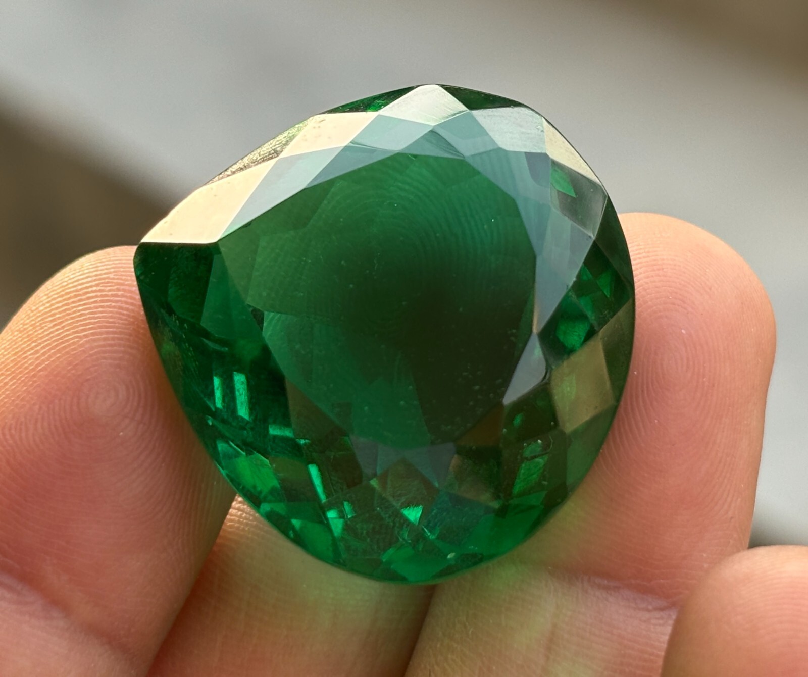 Natural Certified 90 Cts Heart Cut Green Emerald Colombian Loose Gemstone