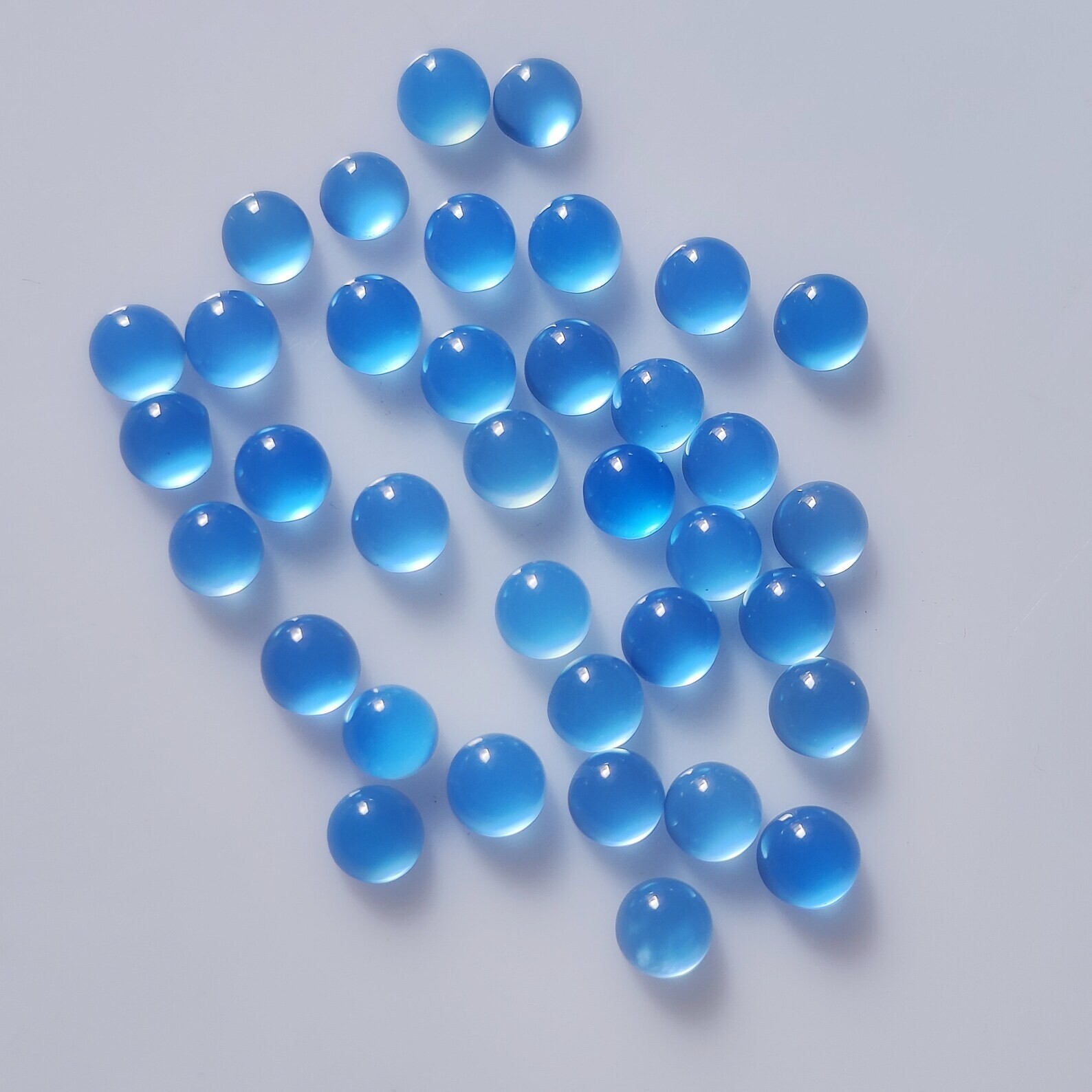 [WHOLESALE] NATURAL BLUE CHALCEDONY CABOCHON ROUND SHAPE LOOSE GEMSTONE