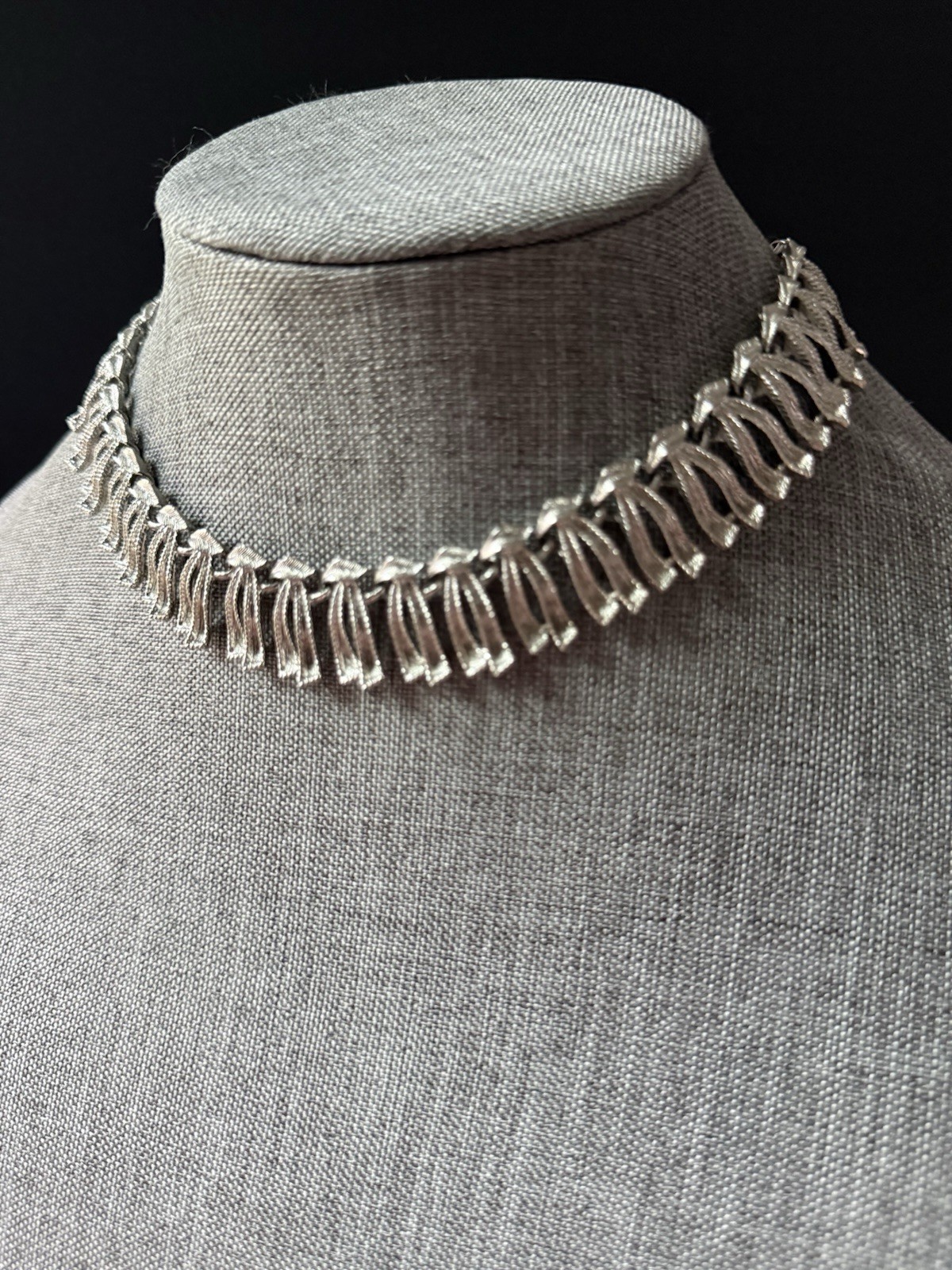 Vintage Silver Tone Collar Bib Statement Necklace Choker Career Art To Wear 16”