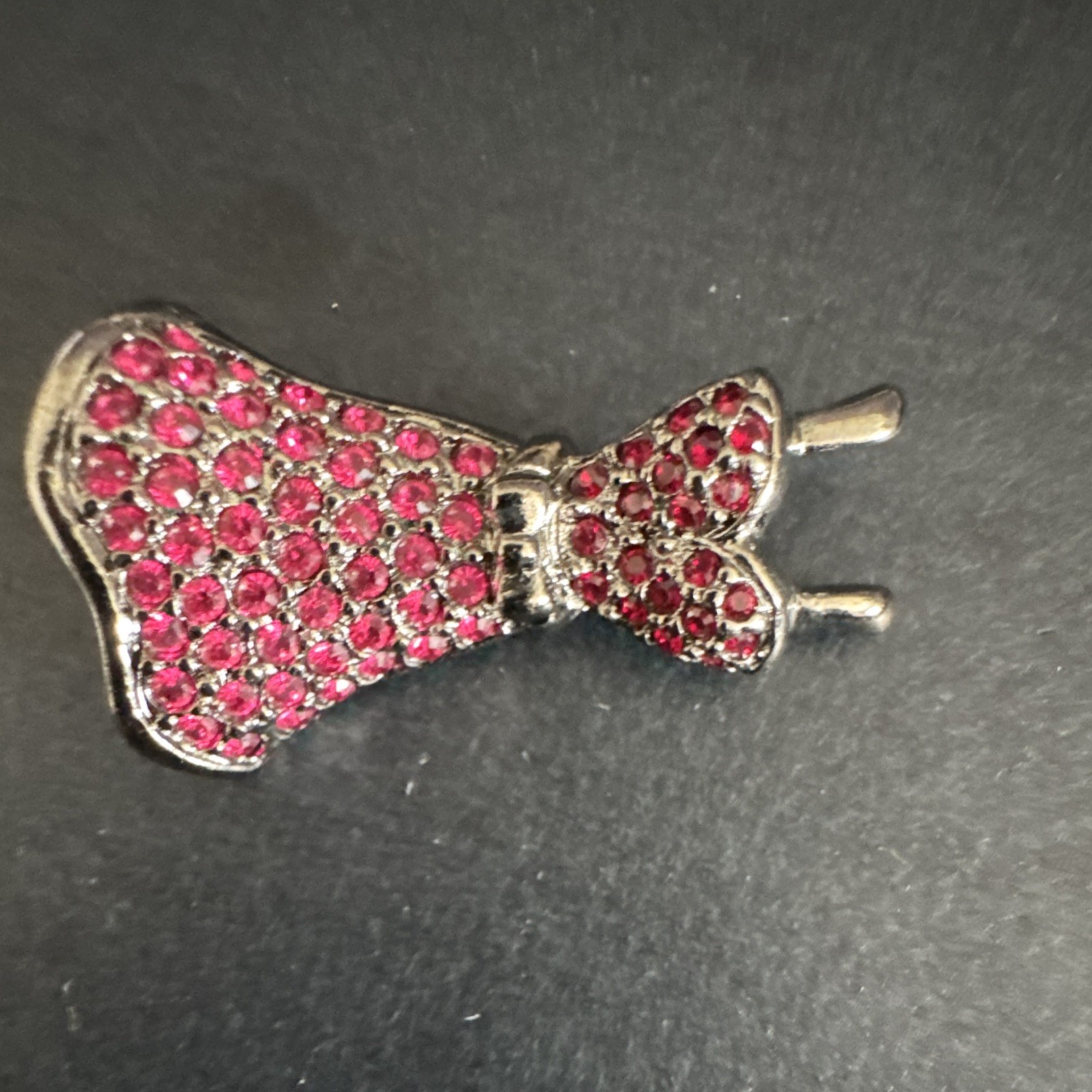 Silver Tone Dress Brooch Pin Pink Red Round Rhinestone Pavé Fashion Costume
