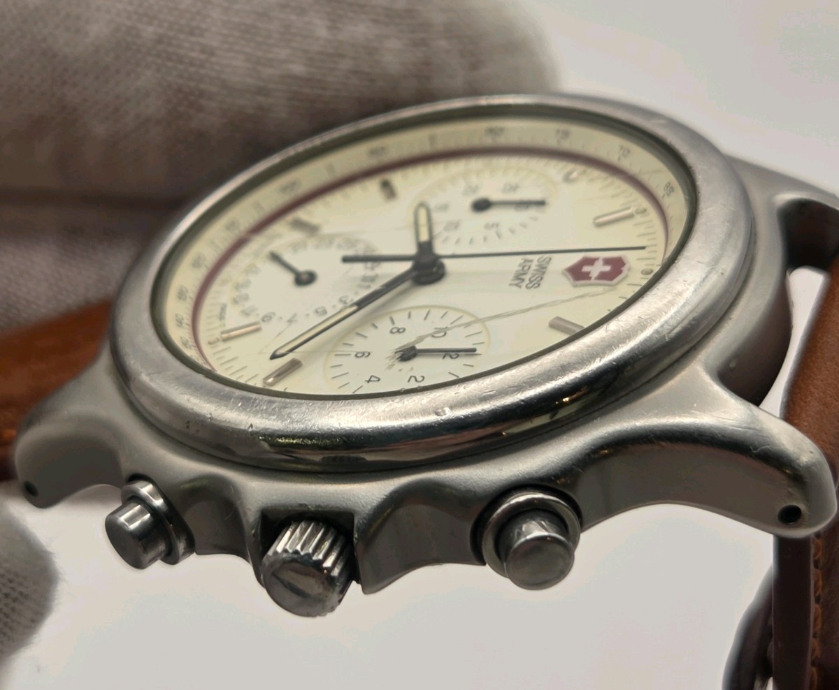 Vintage Victornox Swiss Army Officers Flyback Chronograph Mens Watch & Roll/Case