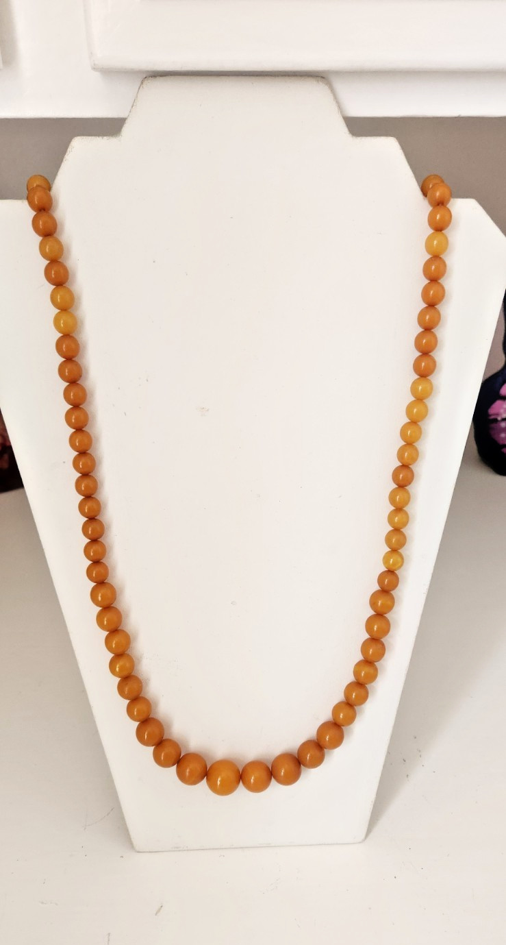 Vintage Graduated Bakelite Butterscotch Beaded Egg Yolk Long Necklace 25” Inches