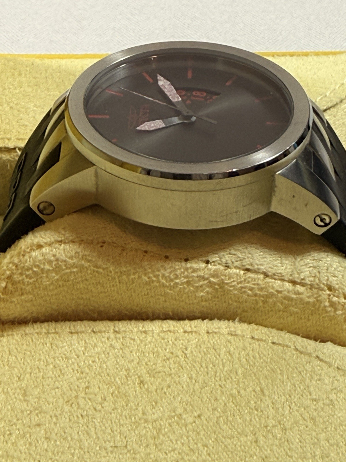 Invicta Urban DNA Gray Dial Stainless Steel watch black rubber band watch 10402