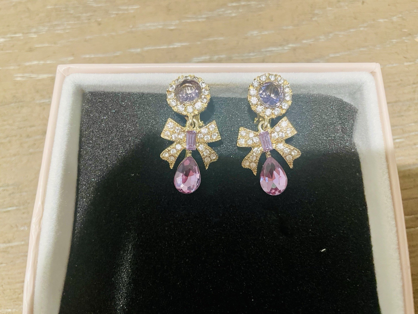 Gold Tone Purple Rhinestone Crystal Bow Teardrop Dangle Clip On Earrings Back