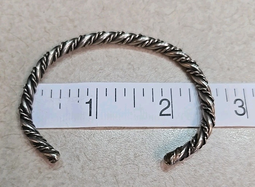 VINTAGE SOUTHWEST N A STERLING TWISTED CUFF