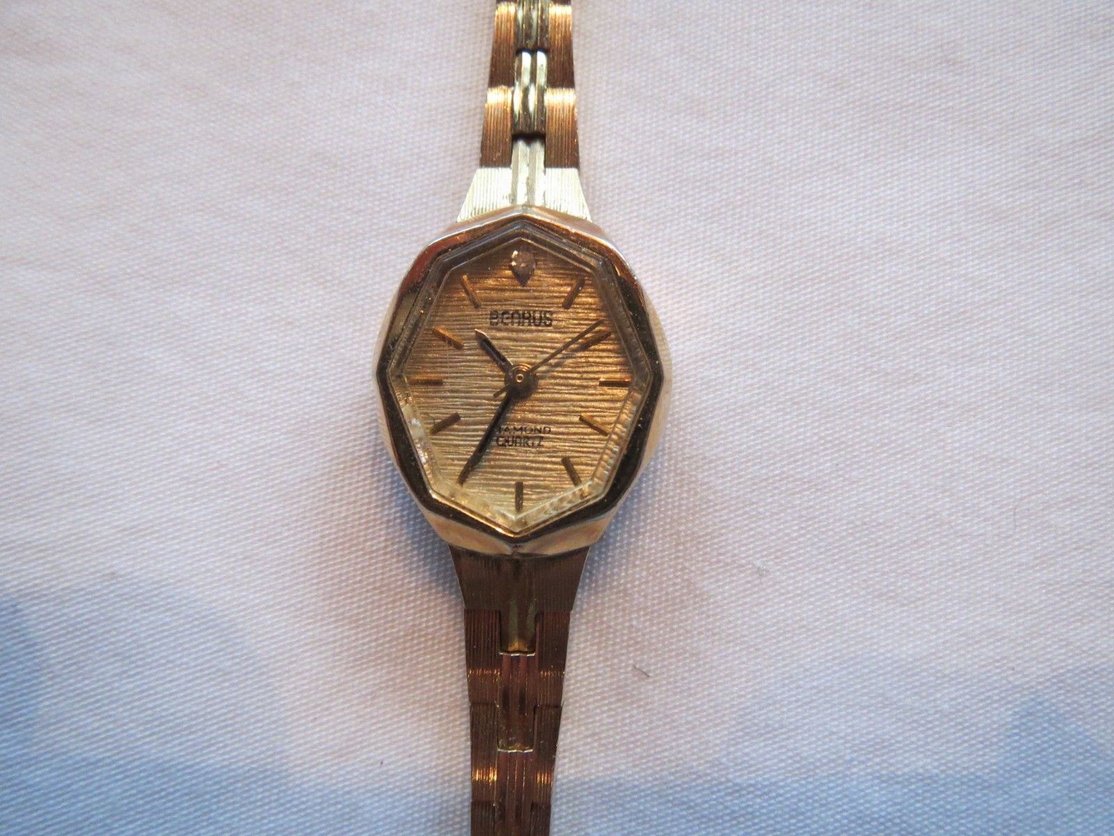 Nice Vintage Benrus Diamond Quartz Gold Women’s Watch AS-IS