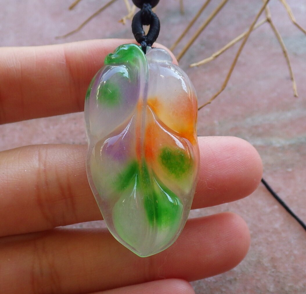 1pc 3 color ICY Lavender Red Green JADE PENDANT Leaf with jewelry cord 390459 US