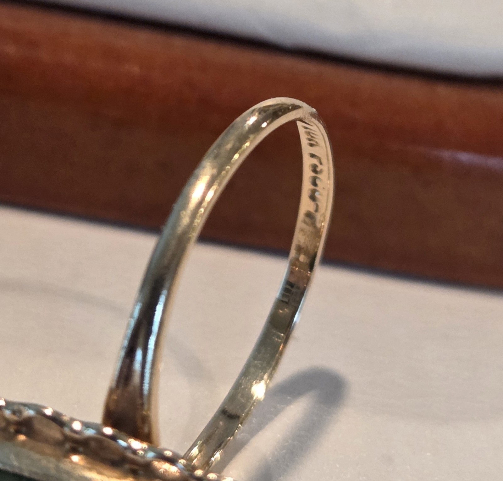 Vintage 10K Yellow Gold College or Sorority Ring 2.7 Grams Size 6