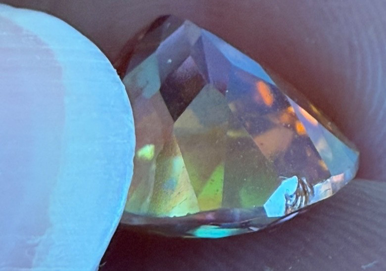 Sparkly rainbow Topaz loose stone approx 3 carats for ring *as is*