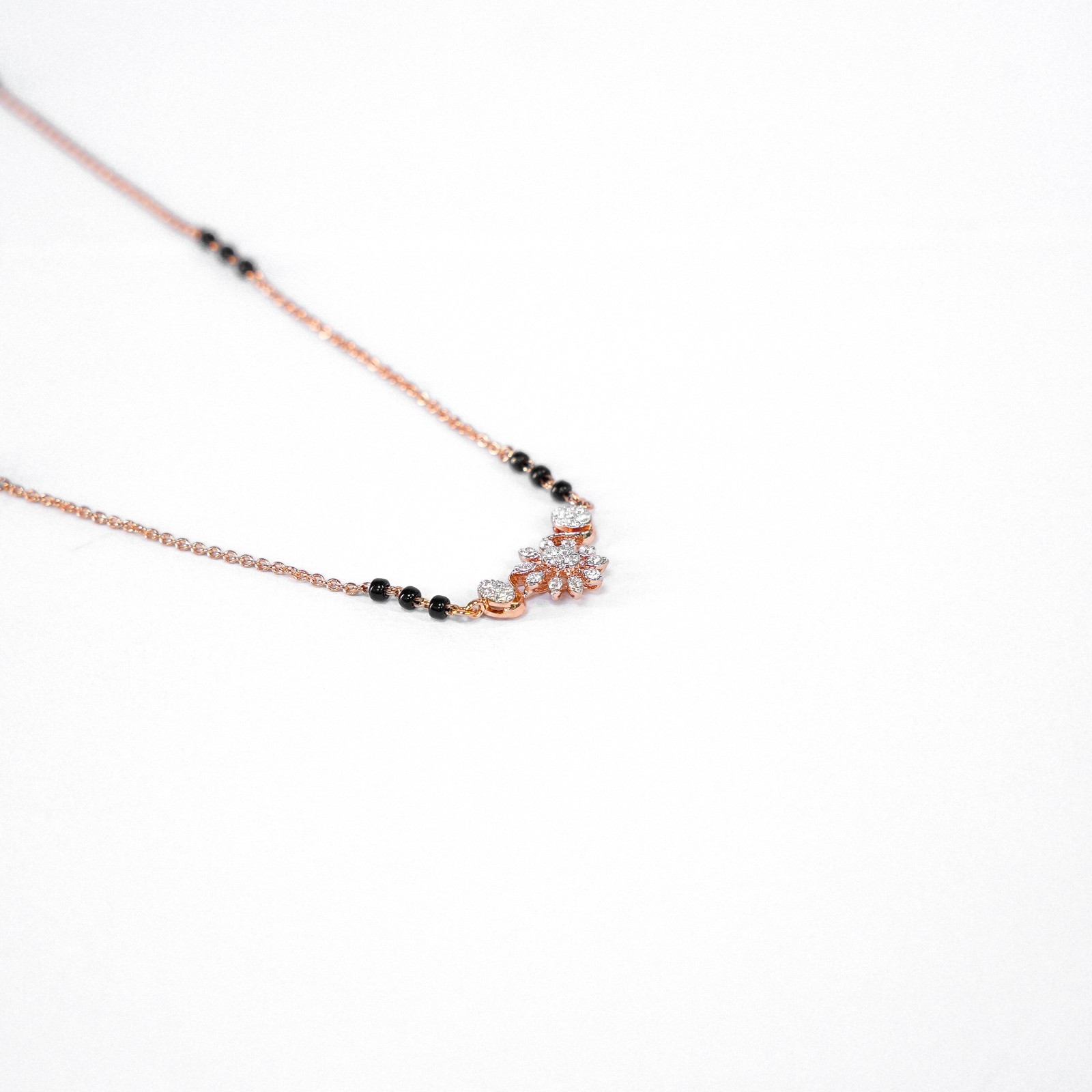 18 KARAT MANGALSUTRA NECKLACE | NATURAL DIAMOND IGI CERTIFIED | WOMAN