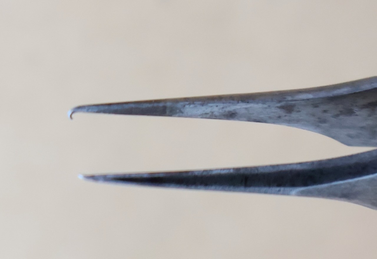 2 Pr. of Tweezers: Tanic No. 5/AT + duMont Fils No. 4 / Switzerland / MT Tools