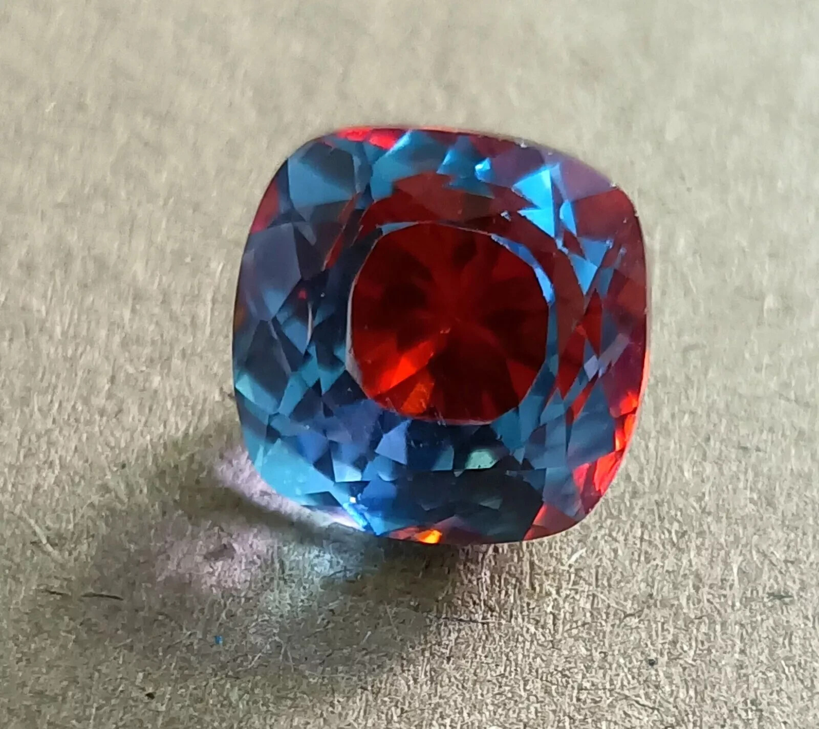 9.5 Ct A++ NATURAL Ceylon PITAMBARI Sapphire Bi-Color Certified Cushion GEMSTONE