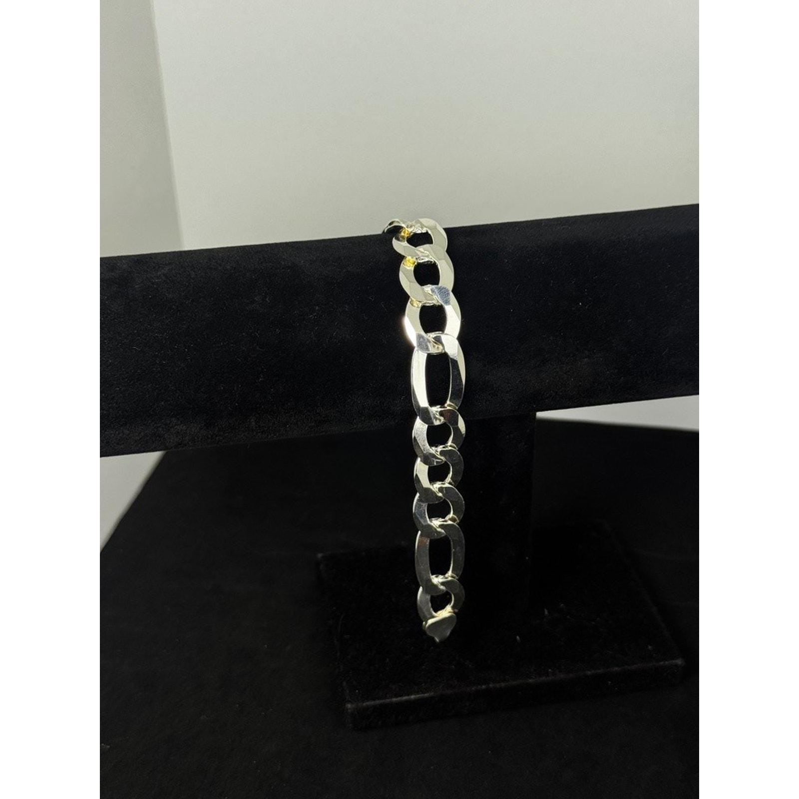 Italian Sterling Silver 925 Figaro Link Chain Bracelet 8.5 Inch 31 Grams