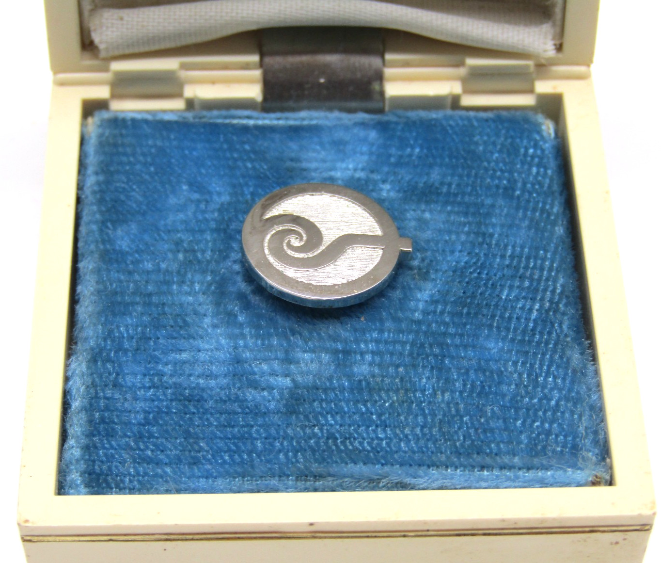 HemisFair ’68 Kinney Tie Pin Silver World’s Fair San Antonio Texas Display Case