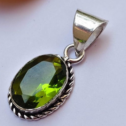 Oval Green Peridot Gemstone Pendant 925 Sterling Silver Handmade Jewelry Gift