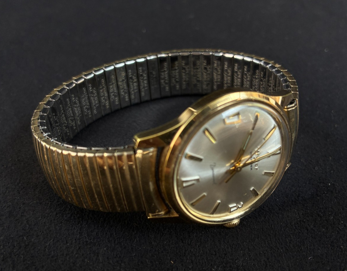 Vintage Wyler Incaflex Mens Wristwatch Dynawind Swiss 32mm Runs