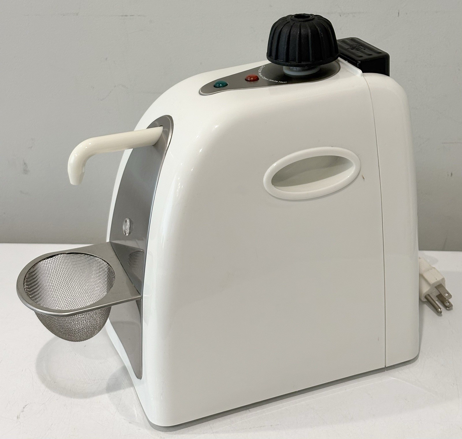 GemOro Brilliant Spa Jewelry Steam Cleaner W/ Strainer Basket, Funnel, Cup