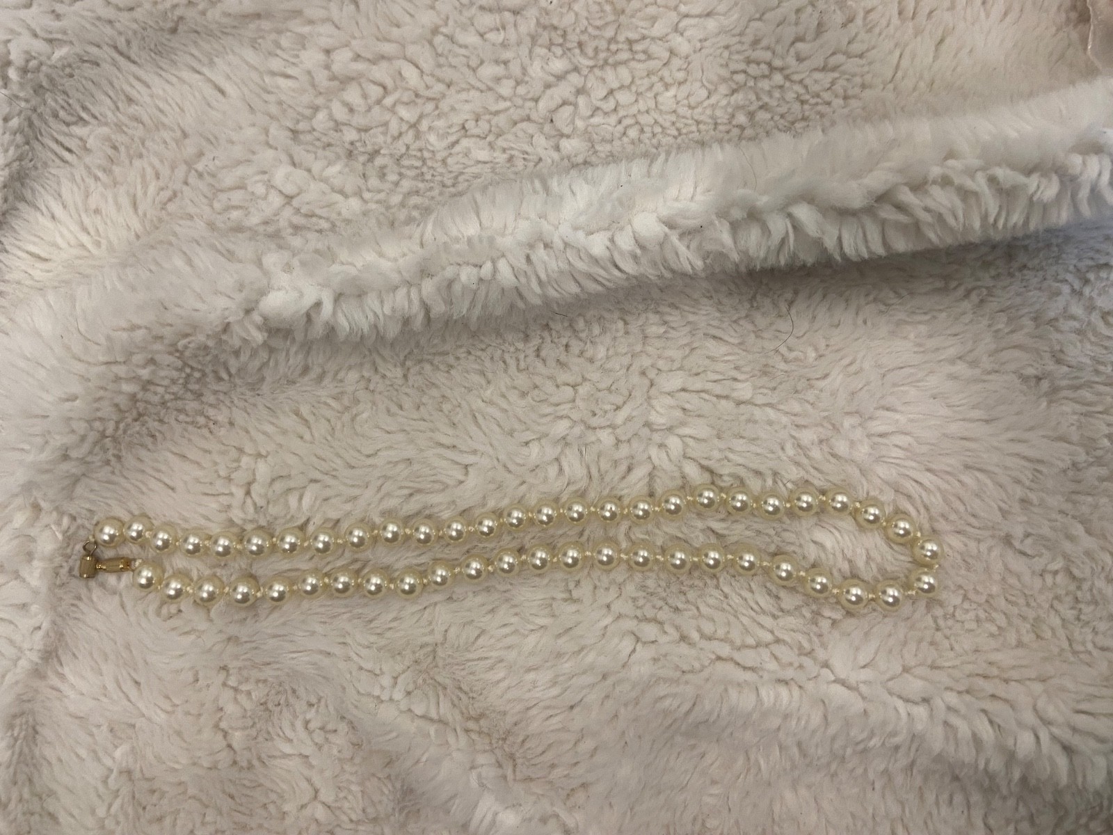 Vintage antique faux pearl necklace