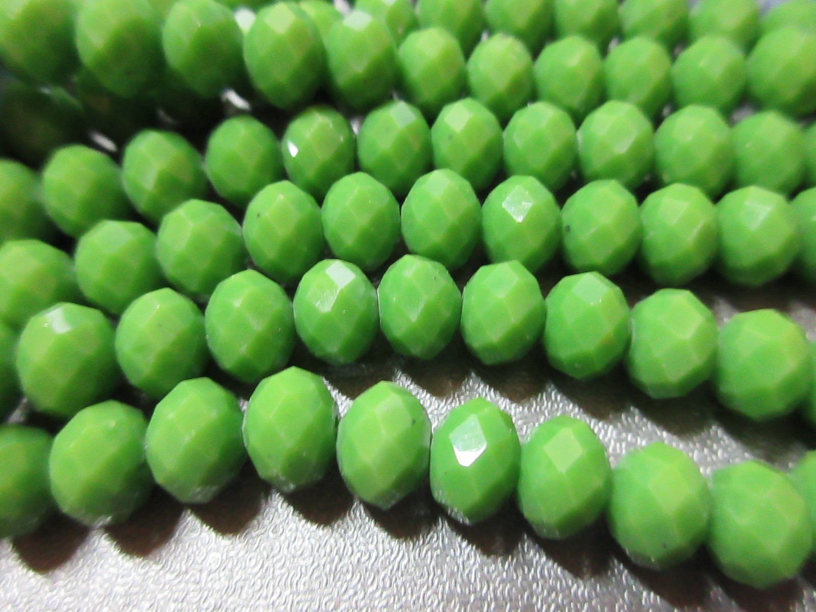 Chinese Crystal Beads 8mm Faceted Roundell 71pcs Basil Green