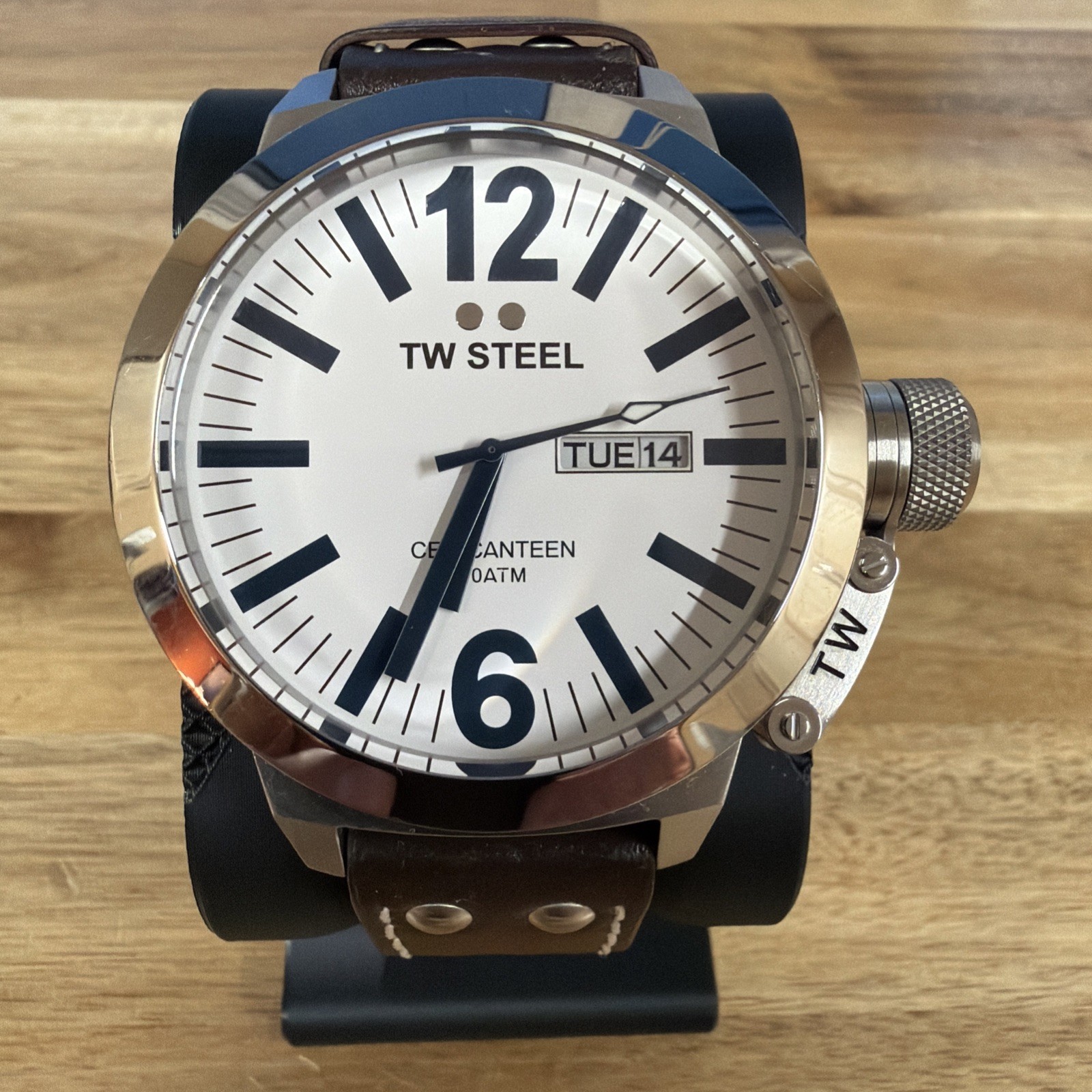 tw steel canteen watch