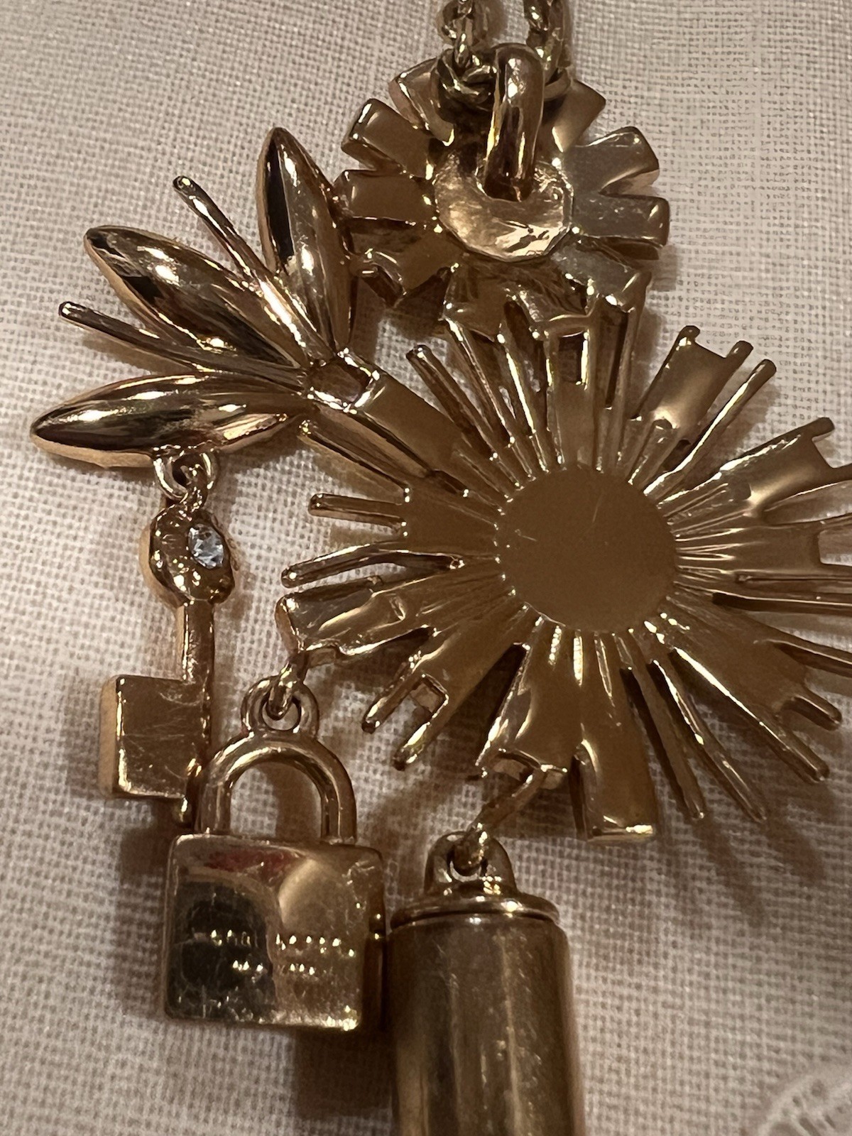 Henri Bendel 712 NY Crystal Padlock Key Statement Tassel Necklace Long 32″