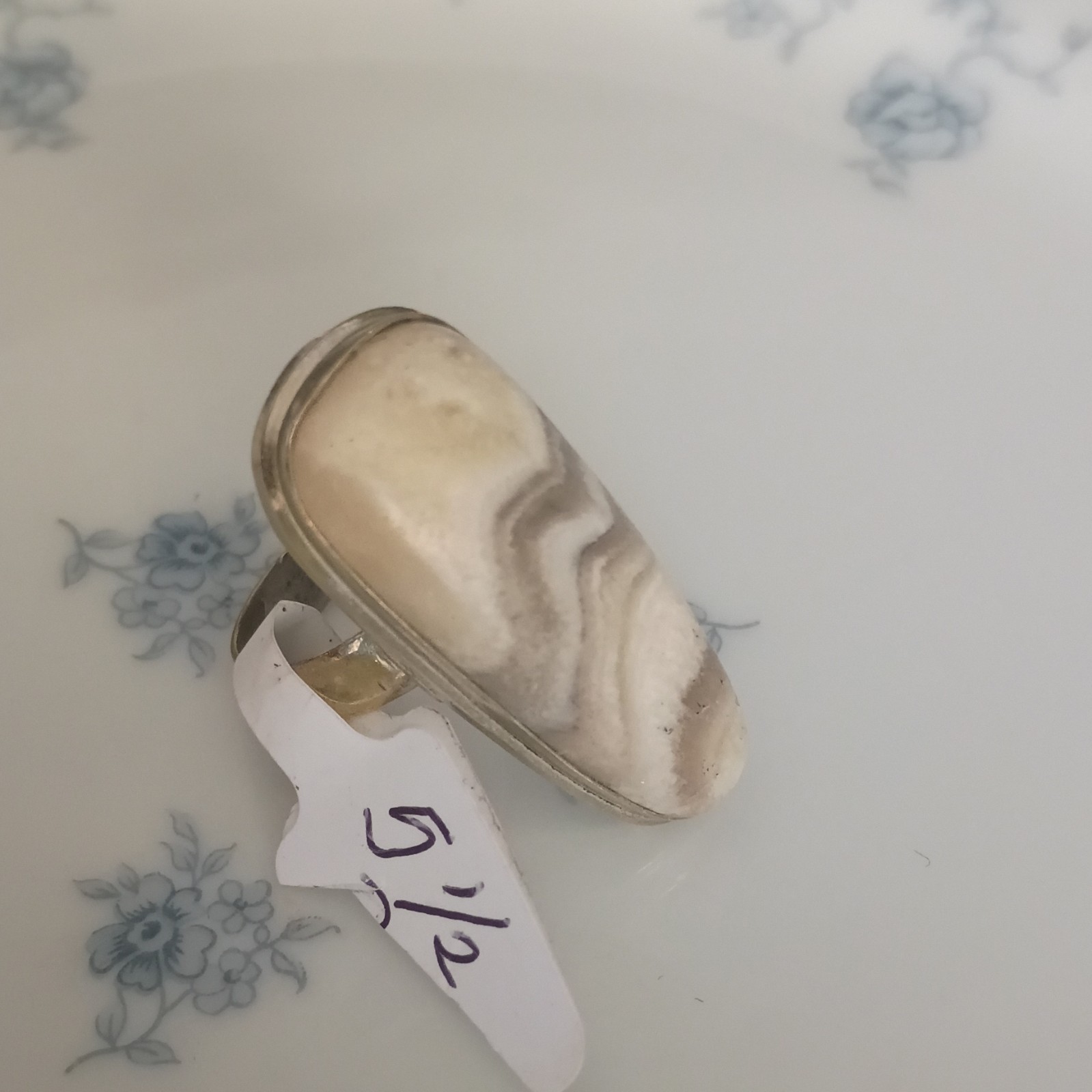 Bohemian Style Oval Shaped Natural Lace Stone Size 5 And 1/2