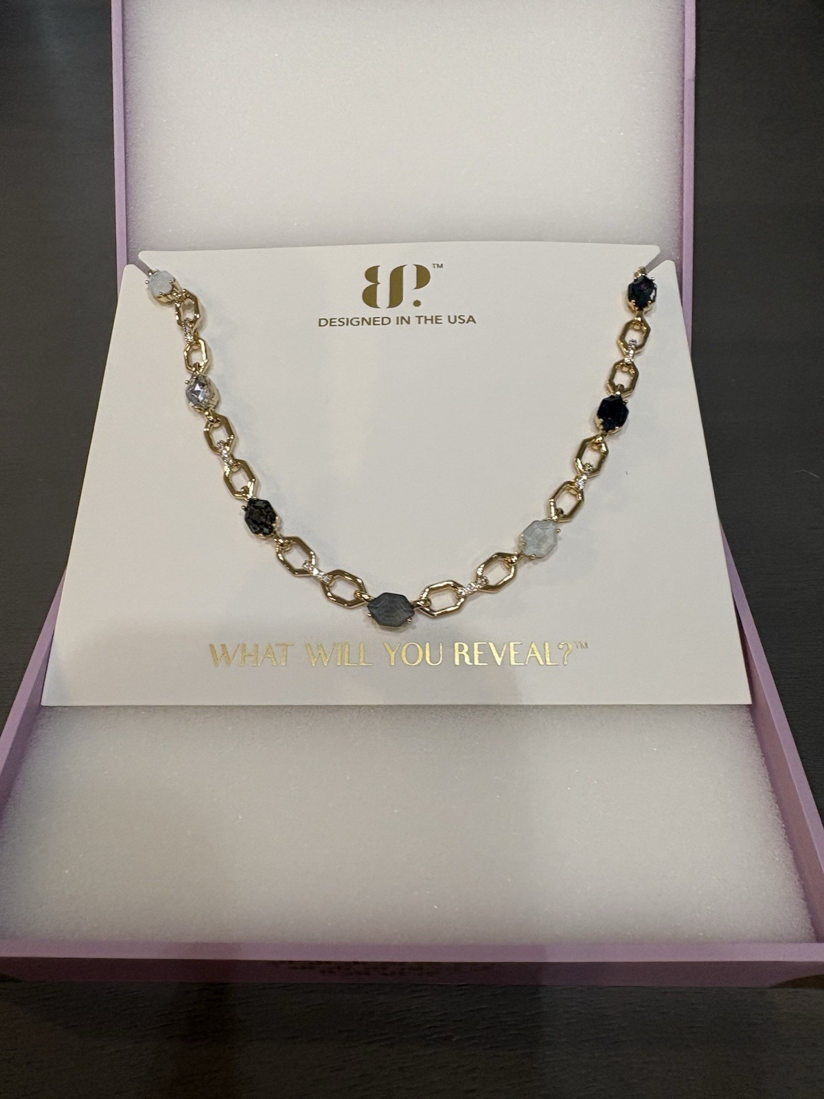 NK83972 Next Stop To Sparkle Color: Monaco Moments Materials: Gold Plating
