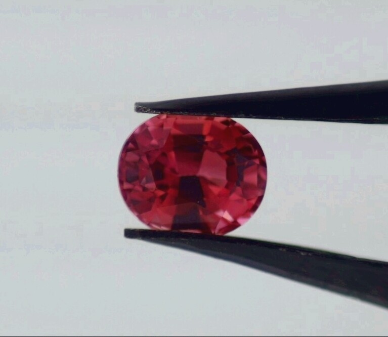 RUBELLITE TOURMALINE 7.00 x 5.00 MM OVAL CUT F-084