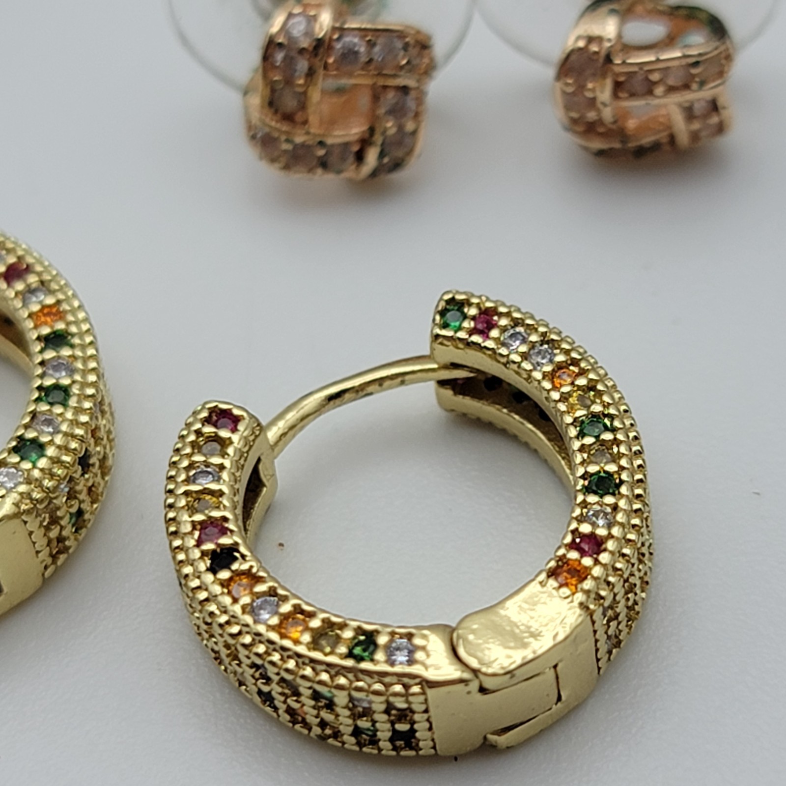 Fashion Earrings LOT 18-Pairs Style For Every Occasion Mixed Materials Mix Metal