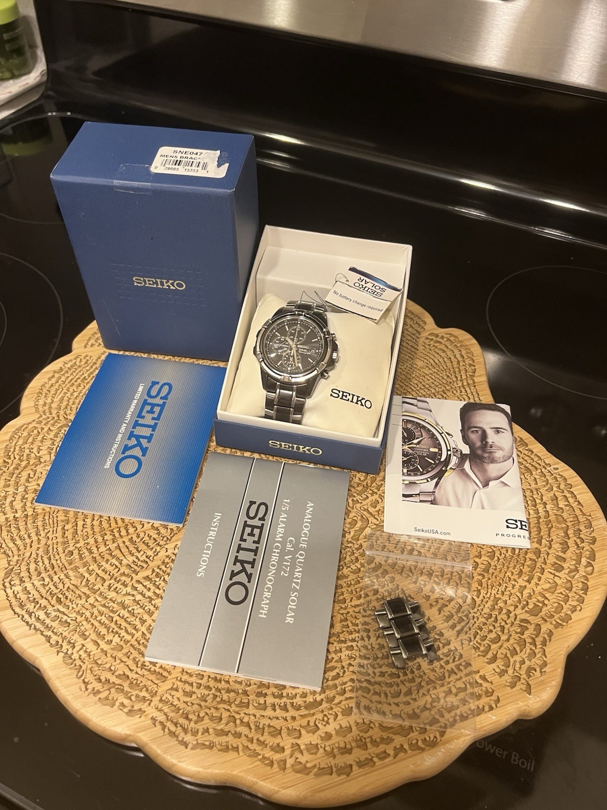 Seiko Solar Chronograph Watch Black Dial Date Alarm SSC143 New In Box
