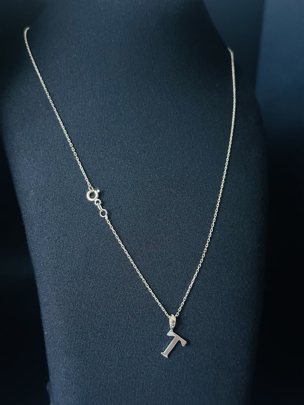 14K Solid Gold T Initial Necklace 1.95g 585 Yellow Gold Letter Pendant Chain