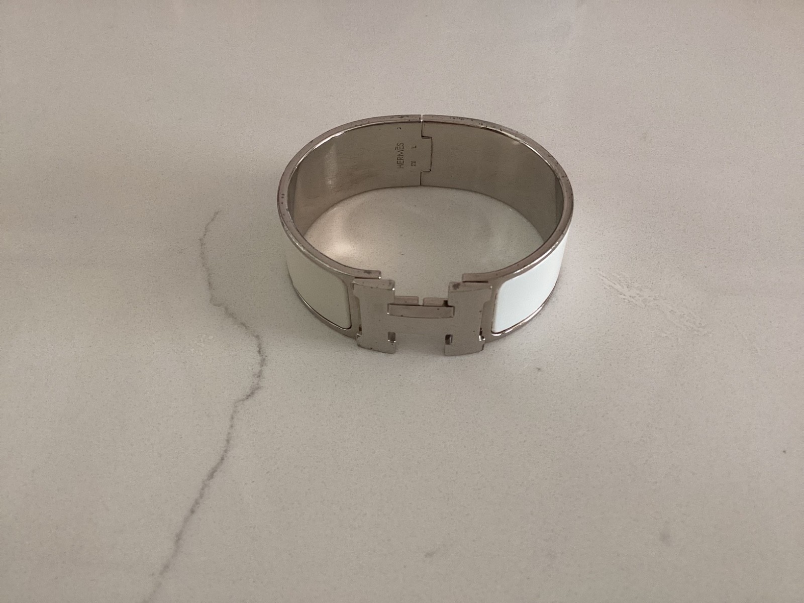 HERMES CLIC Palladium – PLATED ENAMEL BRACELET PM