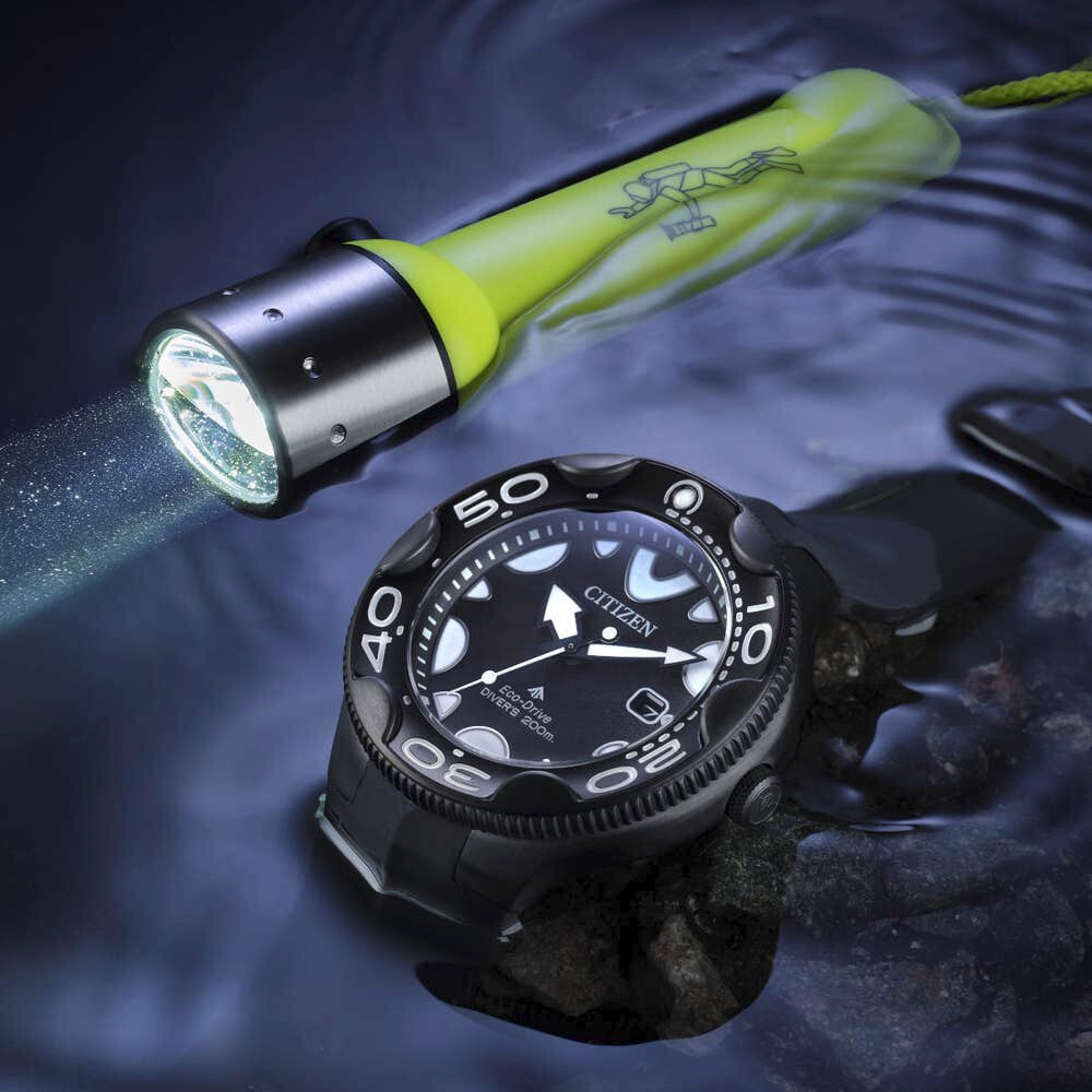 Citizen BN0235-01E Promaster Sea Collection Men’s Watch & LED Flashlight Set