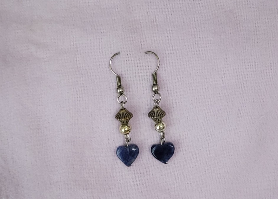Vintage 1970s Grey Blue Stone Heart Silver Tone Dangle Hook Earrings
