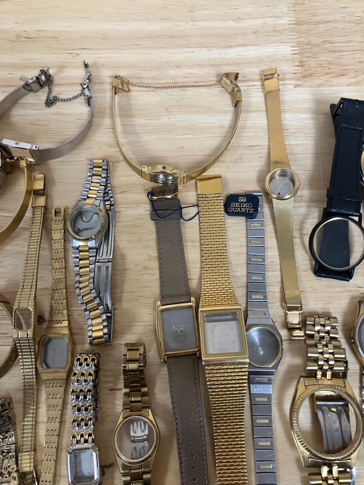 4+LBS Lot of Vtg Seiko Watch Parts ONLY Cases, Bands, Caseback -*Parts or Repair