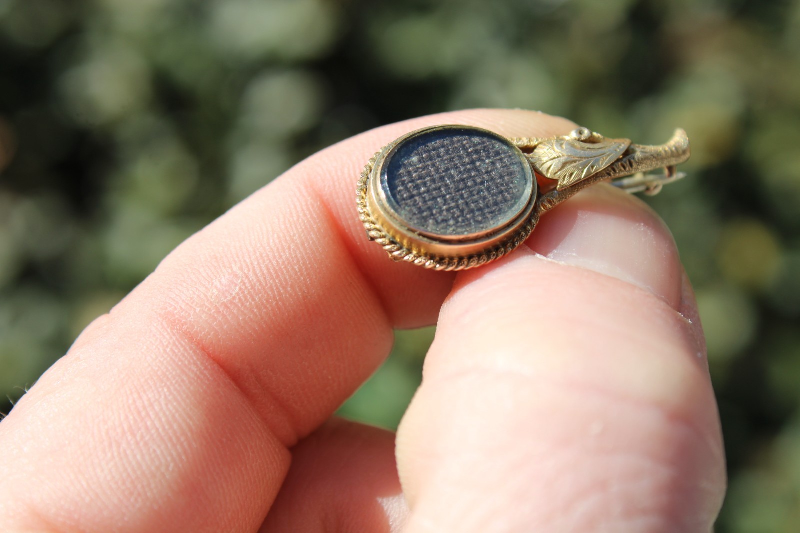Antique 14k Yellow Gold Victorian Mourning Brooch, 3.17g (1.25″)