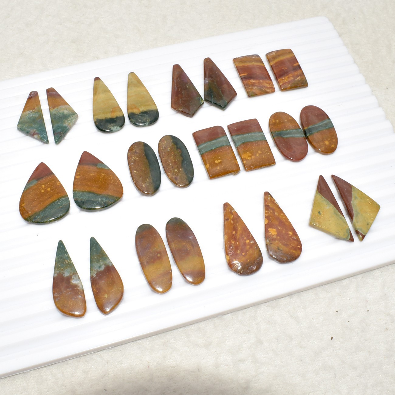 Natural Blood Stone Matching Pair Cabochon Loose Gemstone B502