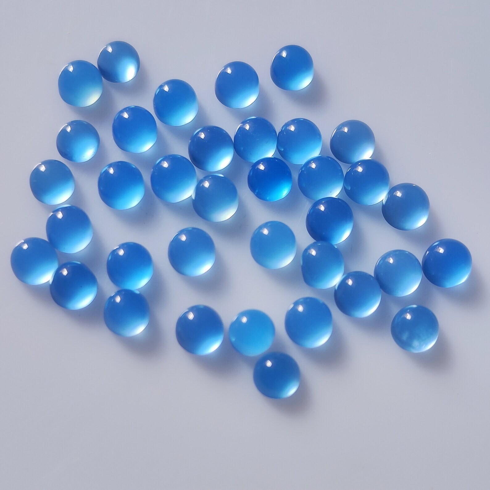 [WHOLESALE] NATURAL BLUE CHALCEDONY CABOCHON ROUND SHAPE LOOSE GEMSTONE