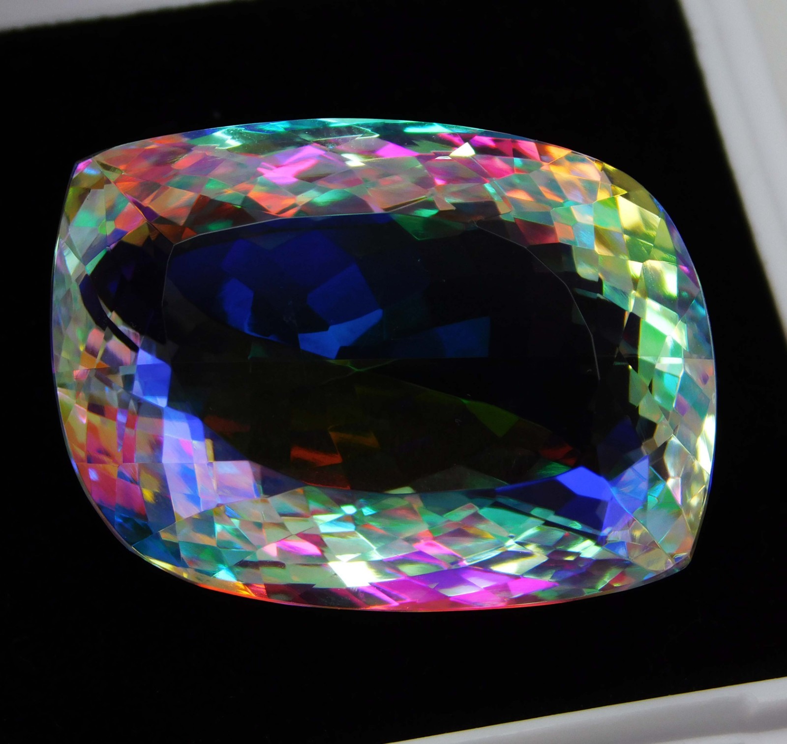 Flawless Natural Mystic Quartz 97.70 Ct Certified Rainbow Fancy Loose Gemstone