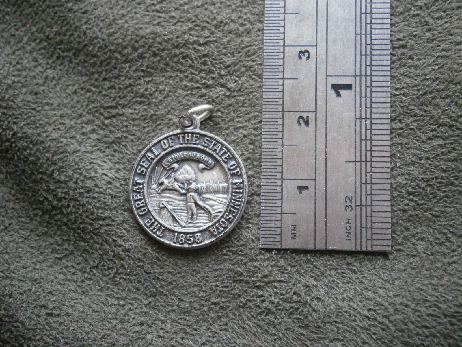 Minnesota State Seal Vintage Sterling Silver Bracelet Charm Pendant 3.0g