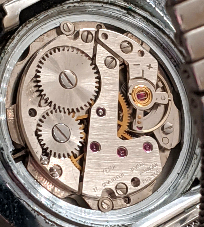 Rare Retro Yema GENESIS 17 Jewel Men’s Watch With Date Function. Large 39mm Case