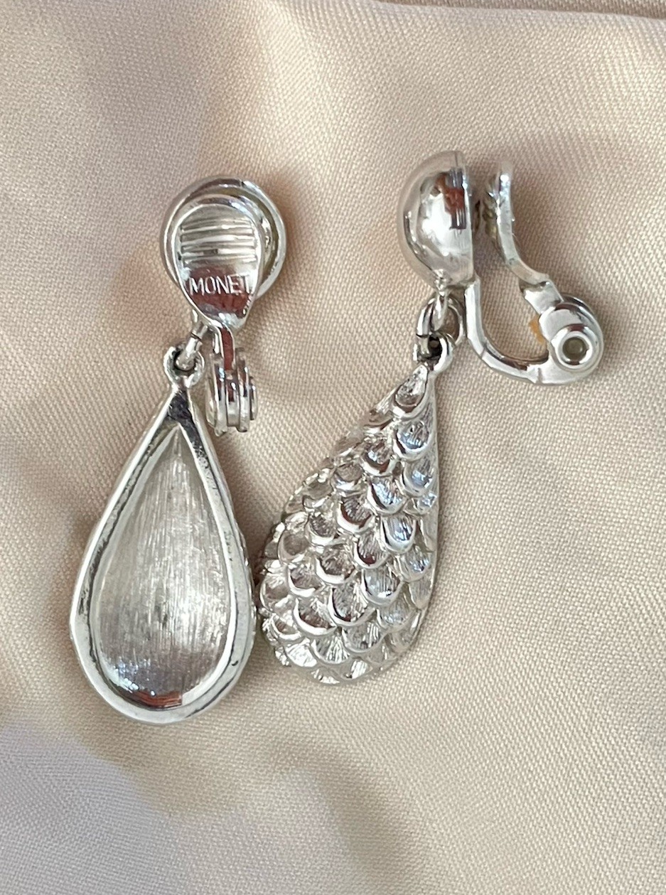 Vintage Signed Monet Silver Tone Textured Teardrop Dangle Drop Clip-On Earrings