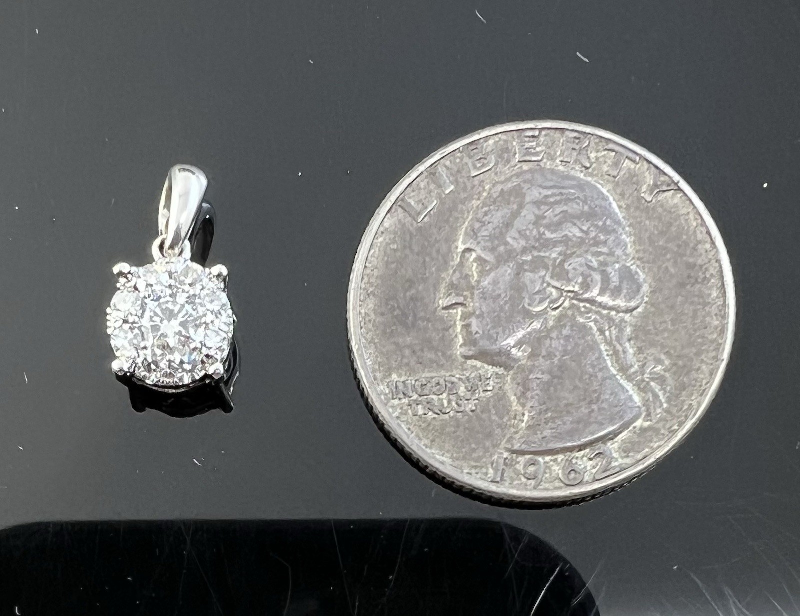 10K White Gold Diamond Cluster Pendant Approx 1/2 CTW 7.3mm 1.4g Estate